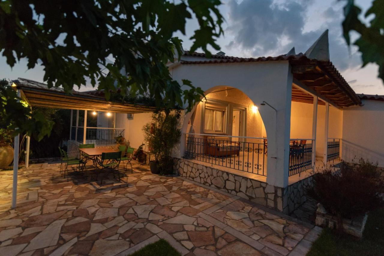 Villa Tasos Koutsoubos Короні Екстер'єр фото